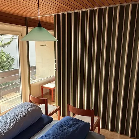 Falknis, Maisonette Mit Cheminee, Gartensitzplatz Und Garage Apartment